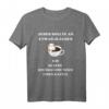 Kaffee Katze Lustiges T-Shirt für Damen & Herren - Geschenkidee für Kollegen, Arbeit & Alltag