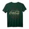 Vintage Coca-Cola Drink In Bottles Logo T-Shirt - Offiziell lizenzierte Mode für Coca-Cola Fans und Vintage-Design Liebhaber