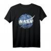 NASA Starry Night Classic Chevron Logo Graphic T-Shirt - Offiziell lizenziertes Weltraum-Design für NASA-Fans