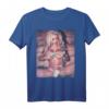 Heißes Mädchen mit Pistolen T-Shirt - Sexy Pinup-Girl Grafik für Männer und Frauen, modisches Statement