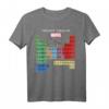 Marvel Ultimate Periodic Table Of Elements Halbarm T-Shirt – Offiziell lizenziertes Marvel Avengers Superhelden-Shirt für Fans und Sammler
