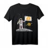 Bitcoin T-Shirt Astronaut To The Moon Blockchain – Perfektes Geschenk für Krypto-Fans, Miner & Trader zu Geburtstag, Ostern & Weihnachten