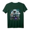 NASA Space Drum Playing Astronaut Graphic T-Shirt - Offiziell lizenziertes NASA Merchandise für Raumfahrtfans
