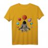 Astronaut macht Yoga im Universum - Weltraum Galaxie Yoga T-Shirt für Yogis und Raumfahrtfans, perfektes Geschenk für Yogapartner & Lehrer