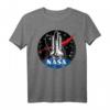 NASA Space Shuttle Take Off Logo Premium T-Shirt - Offiziell lizenzierte NASA Kleidung für Raumfahrtfans