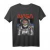 NASA Vintage Astronaut Moon Walk Reflection Graphic T-Shirt - Offizielles NASA Merchandise für Raumfahrtfans