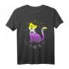 Non-Binary Pride T-Shirt mit Astronomie und Katze - Buntes Design in Pride-Flaggenfarben für LGBTQ+ Community