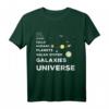 Universum Physiker - Quantenmechanik und Galaxie T-Shirt für Astrophysiker, Kinder und Weltraumfans - Perfektes Geschenk zu Weihnachten & Geburtstag