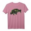Karpfen Shirt T-Shirt Geschenk mit Tarnmuster für Angler – Perfekt für Fischer, Angeln und Outdoor-Abenteuer