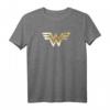 40Geburtstag 1984 Golden Logo T-Shirt - Official Licensed Wonder Woman Merchandise für Jubiläen und Filmfans
