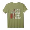 God Guns And Trump T-Shirt mit amerikanischer Flagge, 2nd Amendment & AR15 Design – Patriotisches T-Shirt für Trump-Unterstützer und Waffenbefürworter