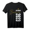 Bachelor bestanden 2023 T-Shirt mit goldenem Motiv – Perfektes Abschlussgeschenk für Absolventen und Abschlussfeier Outfit