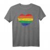 LGBT Herz mit Regenbogenfahne für Schwule & Lesben - Buntes LGBTQ Pride T-Shirt für Gay, Queer & Supporter