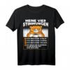 Lustiges Katzen Kaffee Urlaub Müde T-Shirt – Humorvolles Design für Katzen- und Kaffeefans, ideal für Alltag und Geschenke
