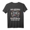 Feuerwehr T-Shirt für Helden - Rausrennen war gestern, wir rein! Geschenk für Feuerwehrleute & Feuerwehr-Fans zu Weihnachten