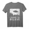 I want to believe - UFO Alien Vintage Foto Poster T-Shirt – Geschenk für UFO- und Sci-Fi-Fans zu Karneval, Weihnachten, Geburtstag oder Uni Abschluss