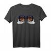 Rottweiler Skelett Hand auf Brust Halloween Kostüm Hund T-Shirt - Gruselige Tierdesigns für Halloween und Geschenkideen für Hunde- und Tierliebhaber