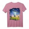 Capybara UFO Entführung Lustiges T-Shirt – Humorvolles Tier- und Sci-Fi Design, klassisch geschnitten, doppelt genähter Saum