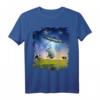 Capybara UFO Entführung Lustiges T-Shirt – Humorvolles Tier- und Sci-Fi Design, klassisch geschnitten, doppelt genähter Saum