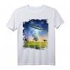 Capybara UFO Entführung Lustiges T-Shirt – Humorvolles Tier- und Sci-Fi Design, klassisch geschnitten, doppelt genähter Saum