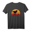 T-Rex Walking Chihuahua – Lustiges Dinosaurier Kurzarm T-Shirt für Hunde- und Dino-Fans