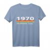 Vintage Retro Stripes 1970 Geburtstagsjahr T-Shirt – Klassisches Design mit Hund und chinesischem Tierzeichen für Herren und Damen