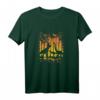 Dinosaurier Wald T-Shirt – Klassisch geschnitten, doppelt genähter Saum für Dinosaurierfans und Kinder
