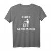 Ehre Genommen Meme Spruch T-Shirt mit Mülltonne – Lustiges Geschenk für Meme-Fans, Freunde und Familie zu Geburtstag, Weihnachten & mehr