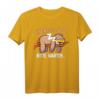 Faultier T-Shirt mit Spruch 'Energie Lädt Bitte Warten' – Lustiges Shirt für Faulenzer, Morgenmuffel & Humorvolle Menschen