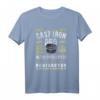 Dutch Oven Cast Iron Pro Grillen & BBQ T-Shirt - Retro Design für Outdoor & Camping Fans, Gusseisen-Liebhaber & Grill-Enthusiasten