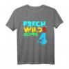 Kinder Dino T-Shirt - Frech, Wild & Schon 4 Jahre alt - Perfektes Geschenk und Outfit für den vierten Geburtstag Junge