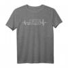 Herzschlag Camper EKG Frequenz T-Shirt – Perfektes Geschenk für Wohnwagen- und Camping-Fans, Geburtstags- & Weihnachtsgeschenk für Camper