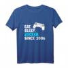 15. Geburtstag Geschenk für Gamer - Lustiges 'Eat Sleep Zocken' T-Shirt mit Controller für Jungen, Mädchen, Männer und Frauen
