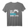 15. Geburtstag Geschenk für Gamer - Lustiges 'Eat Sleep Zocken' T-Shirt mit Controller für Jungen, Mädchen, Männer und Frauen