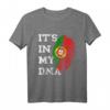 Es Ist In Meiner DNA Portugal Genetik Portugiese Wurzeln T-Shirt – Stolz auf portugiesische Herkunft & als Geschenk für Familie & Freunde