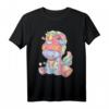 Pastel Goth Voodoo Doll T-Shirt mit Creepy Cute Anime Unicorn Design - Kawaii Otaku & Gothic Mode