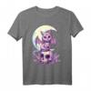 Pastel Goth Wiccan Cat & Skull T-Shirt – Cute Creepy Witchy Design für Gothic, Nu Goth, Soft Grunge & Cosplay Style