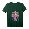 Pastel Goth Rib Cage Bat T-Shirt mit V-Ausschnitt – Creepy Bat Motiv für Wicca, Witchcraft & Pagan Culture