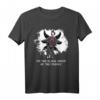 Metal Girl Gothic T-Shirt mit schwarzem Schaf – Okkultes, lustiges Design für Metalheads, Egirl, Eboy & Gothic Fans