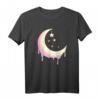 Pastel Moon Goth Vaporwave T-Shirt – Trendiges Streetwear im Gothic- und Pastel-Design, Hochwertig & Langlebig