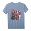 Breakfast Club Pink Text Group Photograph T-Shirt - Offiziell lizenziertes Film- und Gruppenshirt für Fans
