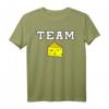 Team Käse T-Shirt – Lustiges Käsefreunde Shirt mit klassischem Schnitt und doppeltem Saum