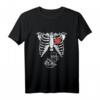 Papa Skelett Halloween T-Shirt mit Bier und Pizza – Lustiges Schwangerschafts-Paar-Shirt für Halloween, Babypartys & Bald werdende Väter