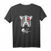 Skelett Schwangerschaft Ankündigung T-Shirt - Originelles Halloween Kostüm & Babyparty Outfit für werdende Mütter