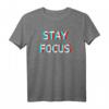 Stay Focus Optical Illusion Glitchy Trippy Hustle and Party T-Shirt – Perfekt für Rave, EDM & Festivals
