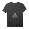 Dark Serien T-Shirt mit V-Ausschnitt – 'Sic mundus creatus est' mit Triquetra Symbol, das perfekte Geschenk für Dark Fans