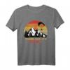 Thank God It's Flyday Retro Gleitschirm T-Shirt - Paraglider Design, ideales Geschenk für Gleitschirmflieger & Paraglider Enthusiasten im 60er/70er Stil
