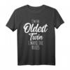 Twins Matching Shirt für Geburtstag & Geschwister - Lustiges Oldest Twin T-Shirt mit Spruch für Bruder oder Schwester