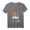 Damen Verrückte Gänse Lady Gänse T-Shirt mit V-Ausschnitt – Lustiges Geschenk für Bäuerinnen, Gänsebesitzerinnen & Tierliebhaber zu Geburtstag & Weihnachten