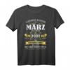 Lustiges 18. Geburtstag T-Shirt Jahrgang 2003 - Vintage Style Geschenk für Jungen und Mädchen, Legendär seit März 2003